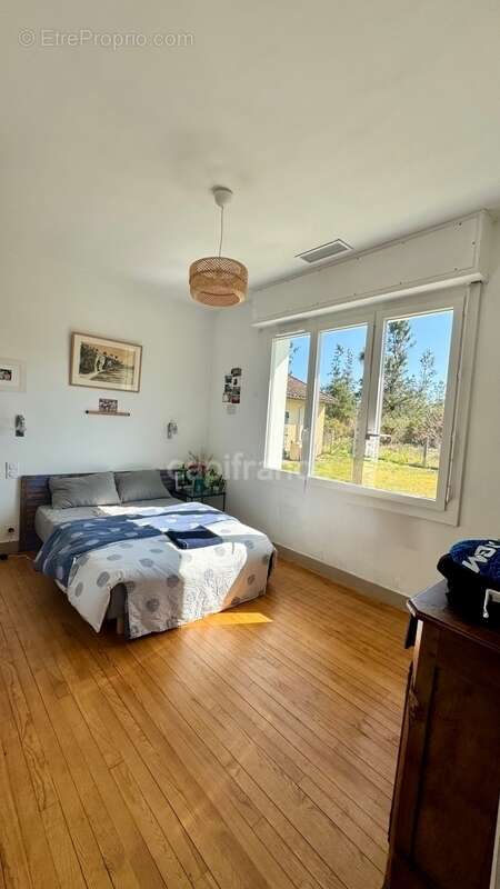 Maison à PARENTIS-EN-BORN