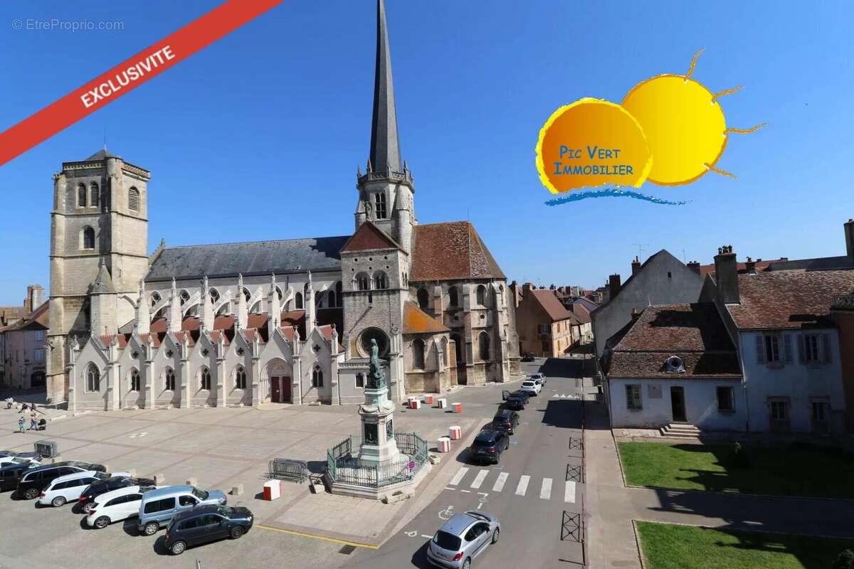 Maison à AUXONNE