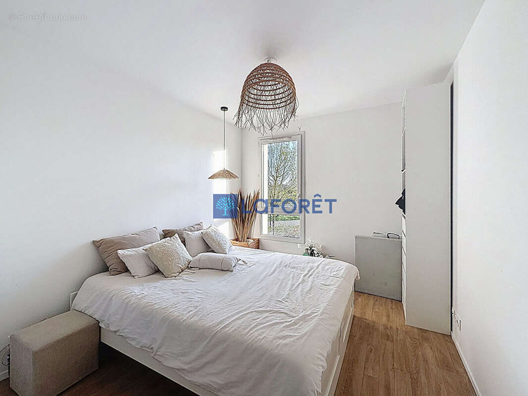 Appartement à SAINT-PIERRE-DU-PERRAY