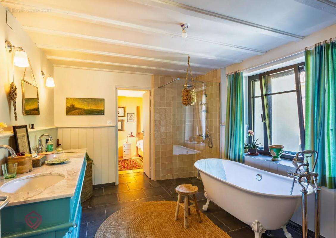 Maison à CUXAC-CABARDES