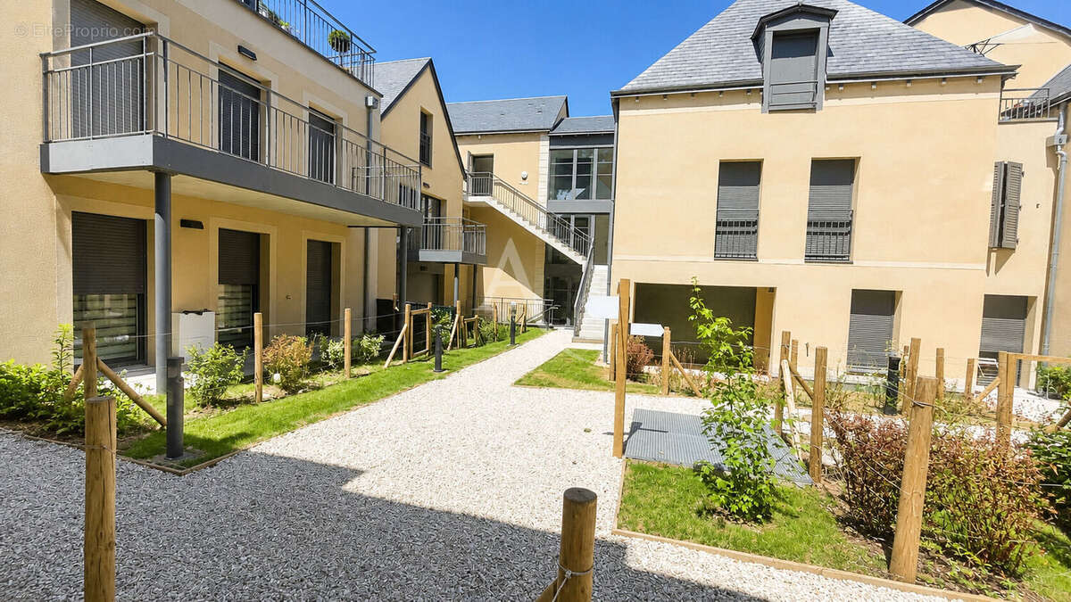 Appartement Amboise 3 pièces + Terrasse + Parking - centre ville - photo 15