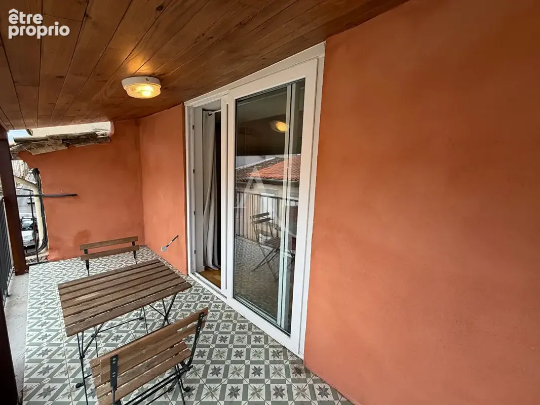CARCASSONNE, Maison Rénovée avec garage et terrasse - photo 10
