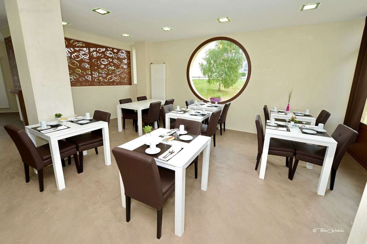 Commerce à SAINT-CHELY-D&#039;APCHER