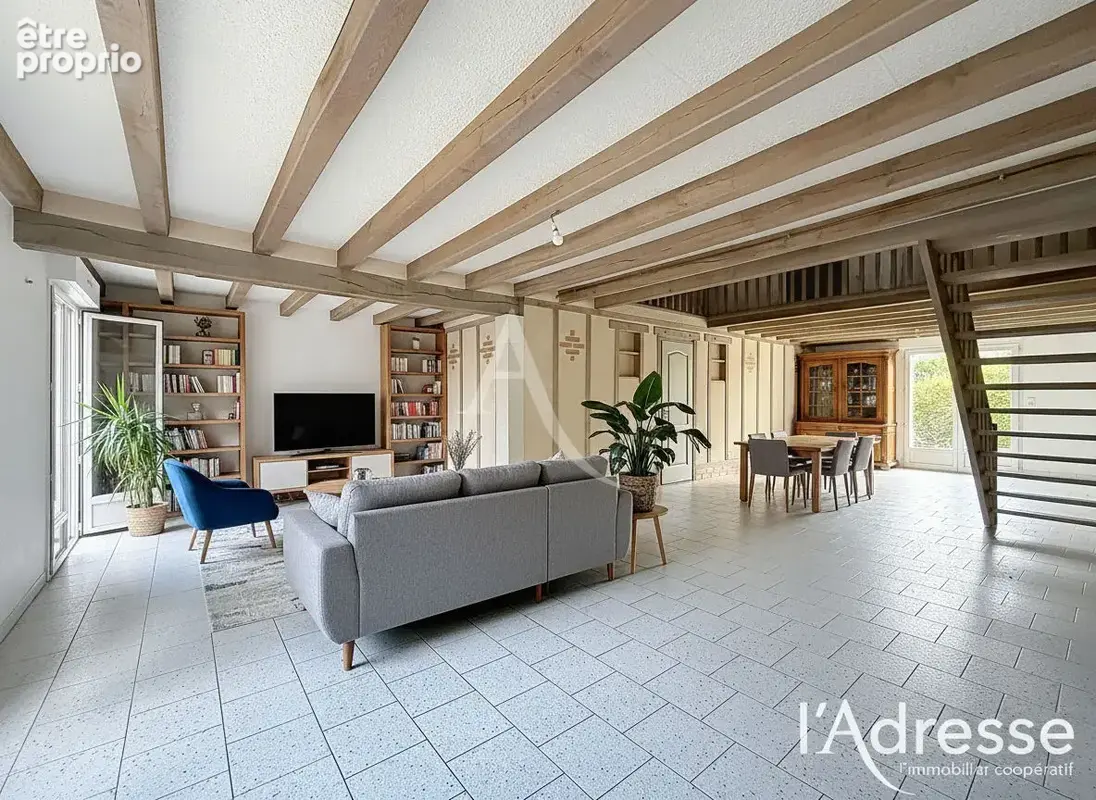 Maison familiale 160 m² ? 4 chambres, mezzanine, garage et jardin - photo 1