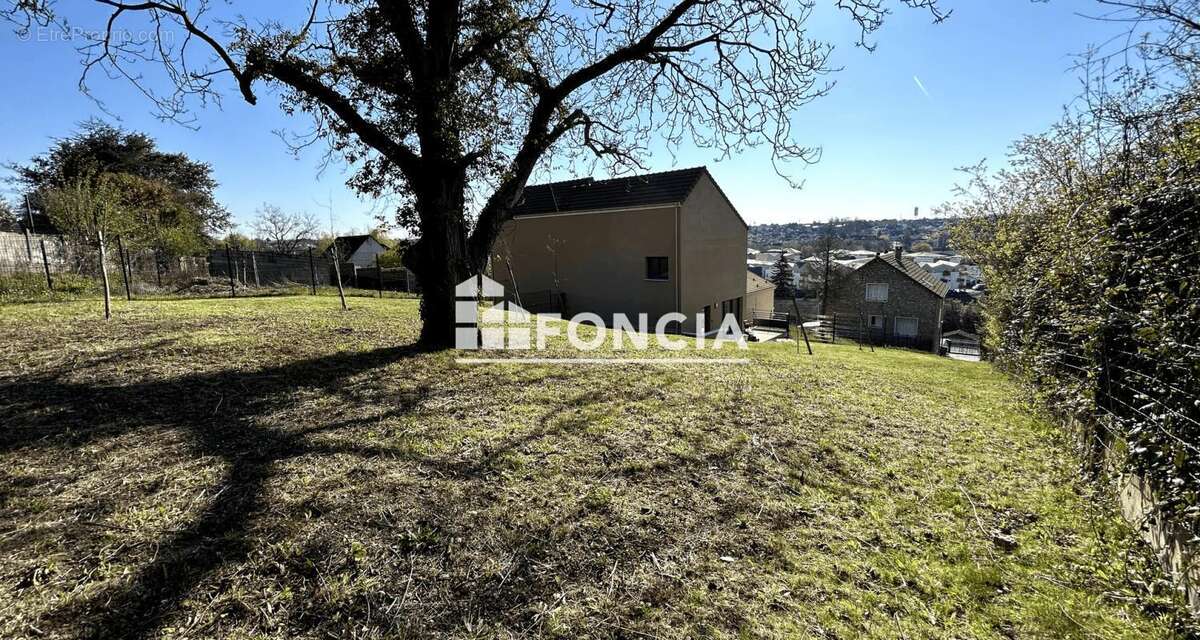 Maison à CORBEIL-ESSONNES