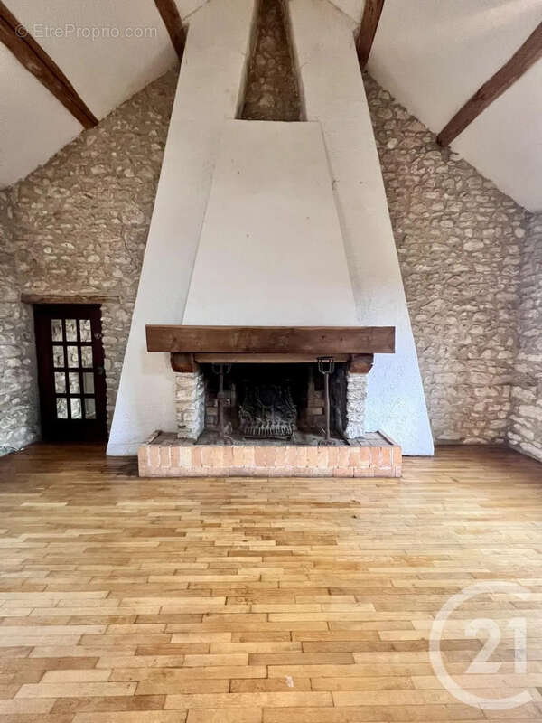 Maison à FERICY