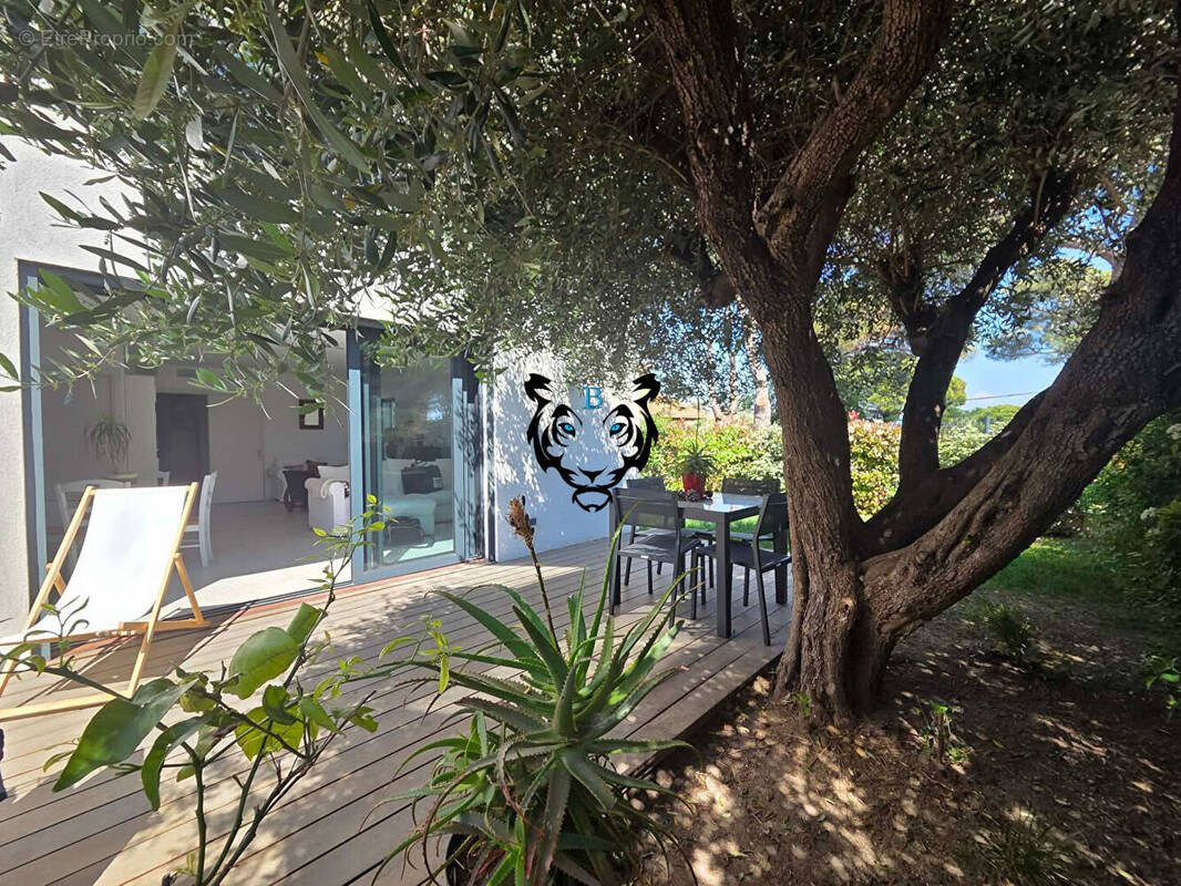 Appartement à LES ISSAMBRES