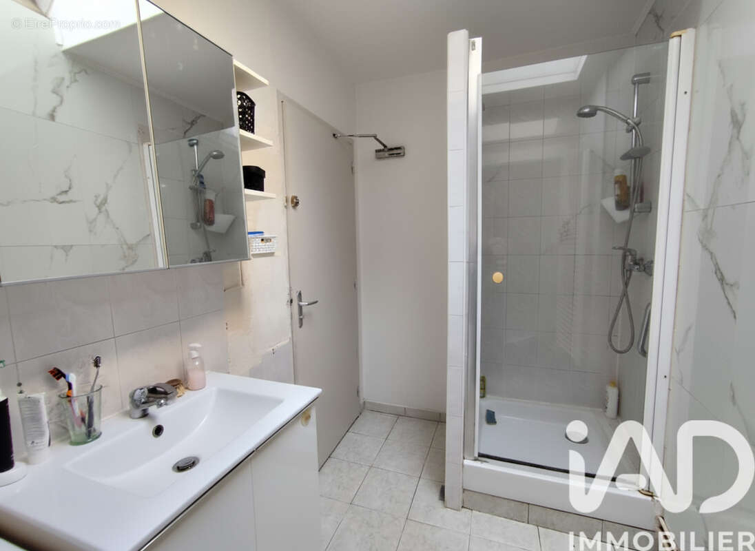 Maison 219 m² à Ouarville  - photo 4