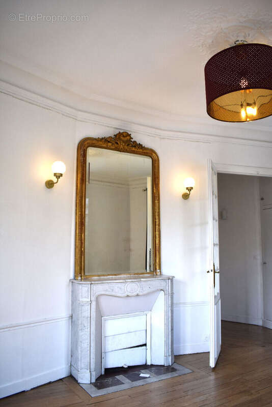 Appartement à PARIS-11E