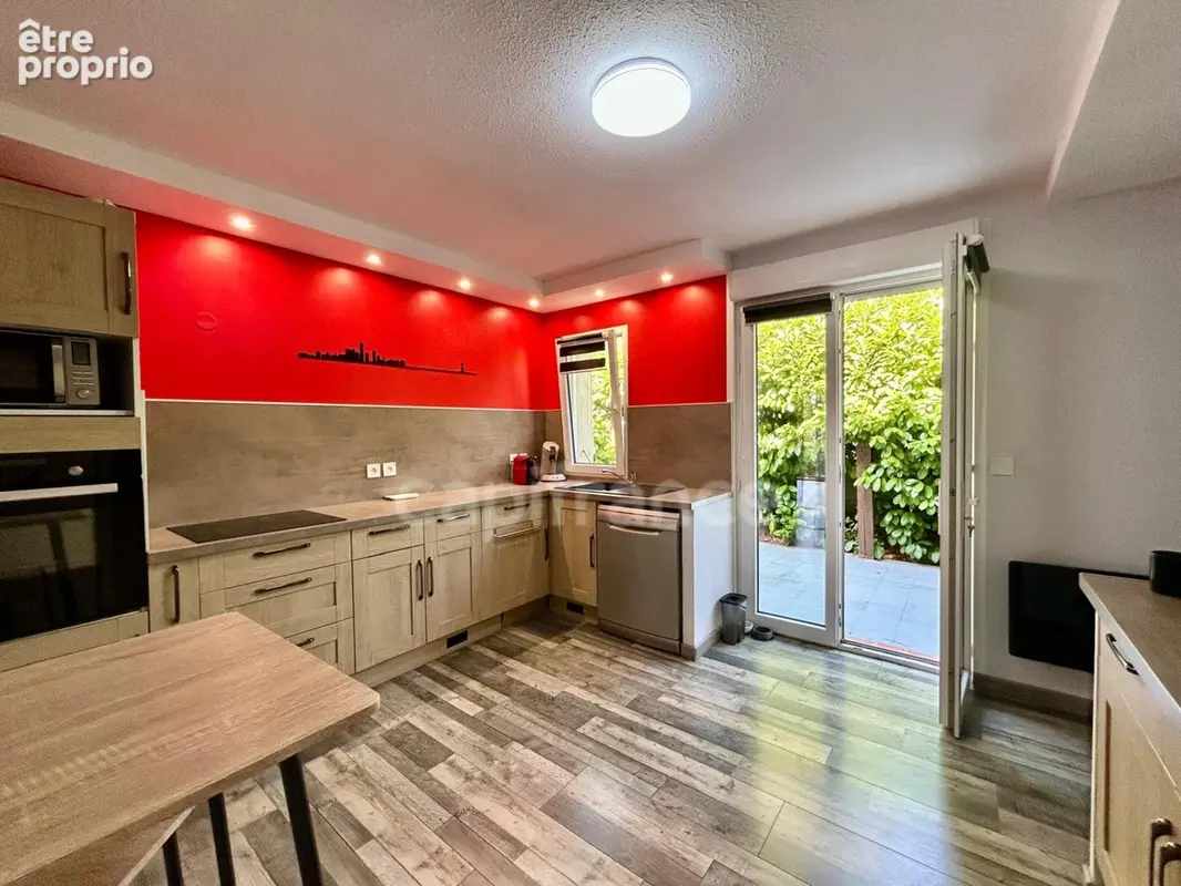 Maison de plain-pied 5 pièces de 204 m² avec piscine sur plus de 2 000 m² de terrain COURNONTERRAL (34) - photo 9