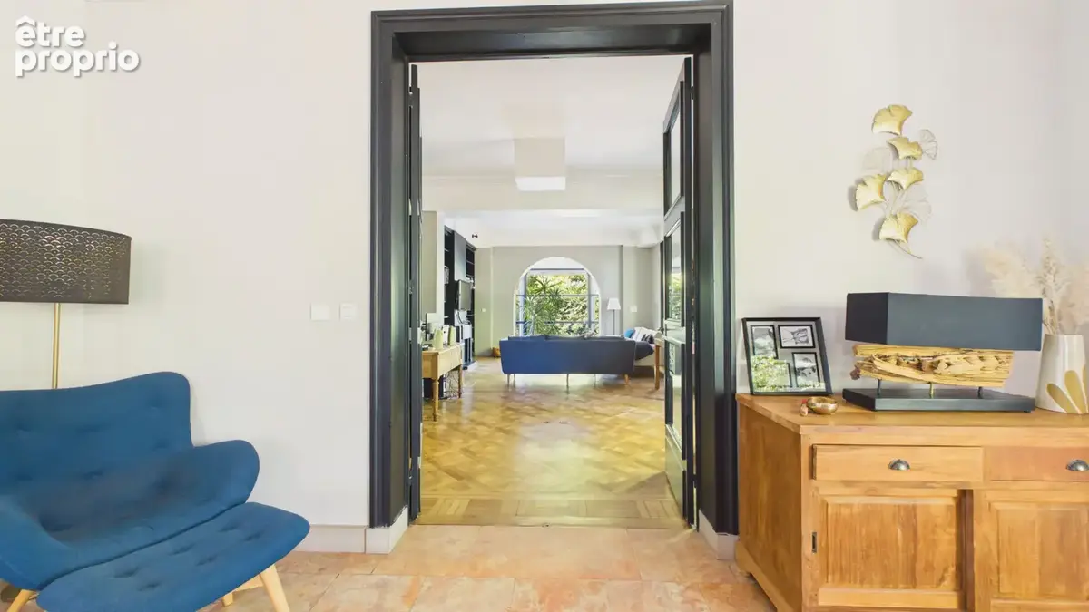 Maison de caractère de 355m² avec piscine  et studio indépendant - photo 7