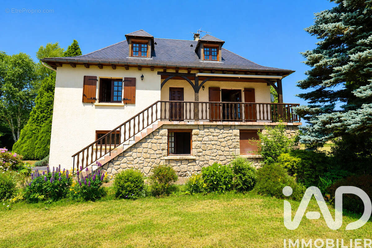 Maison 143 m² à Eygurande  - photo 2