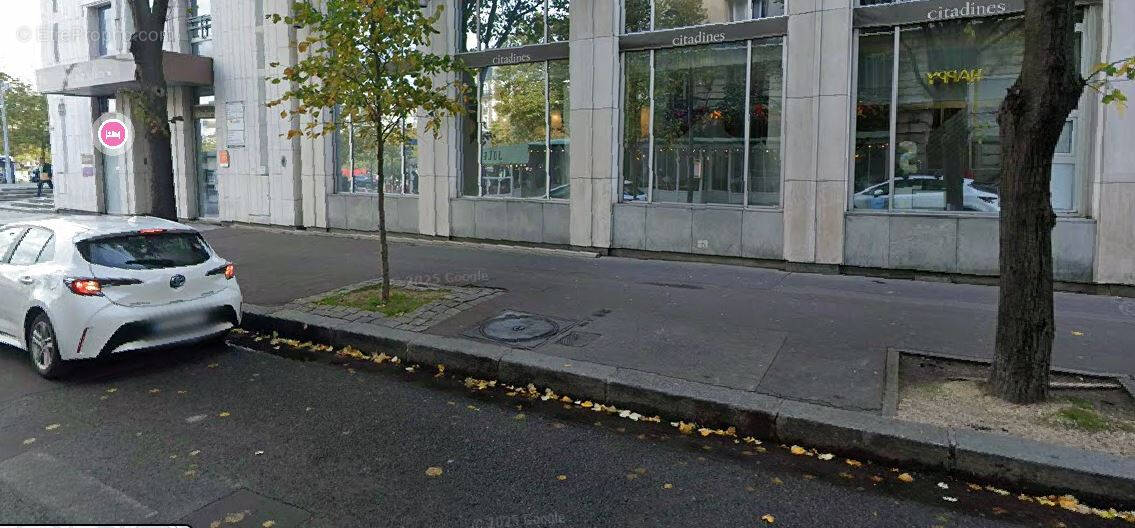 Parking à PARIS-13E