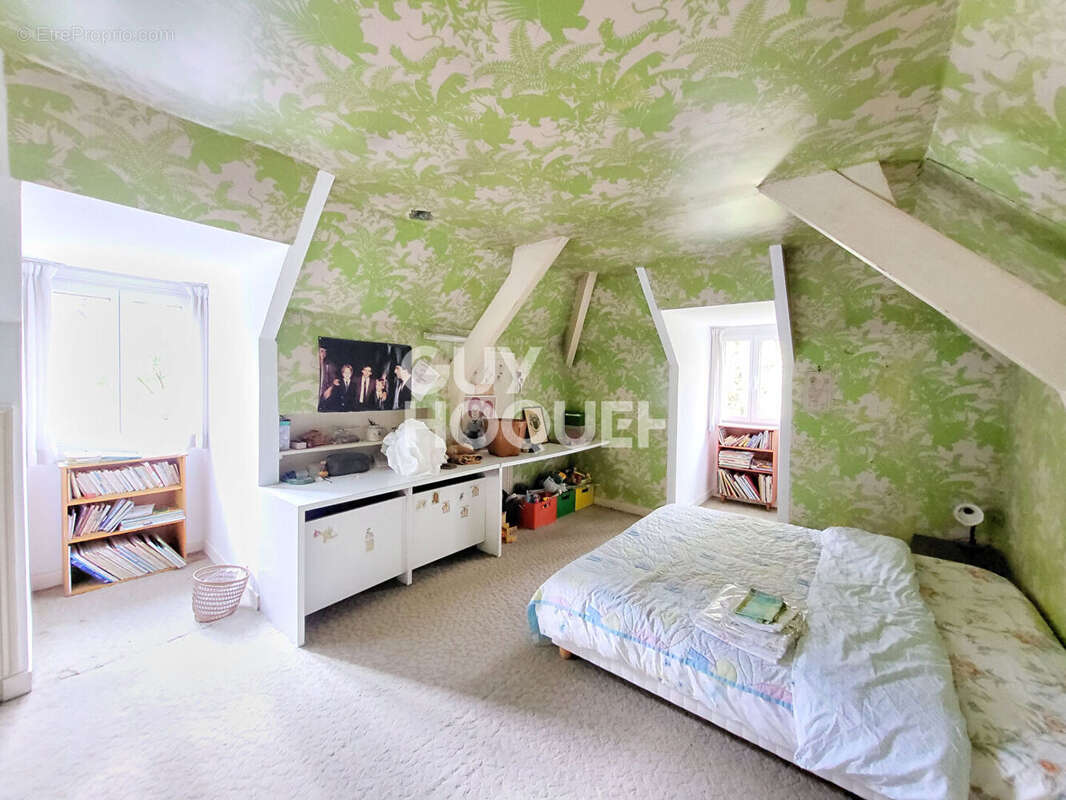 Maison à LA CELLE-SAINT-CLOUD