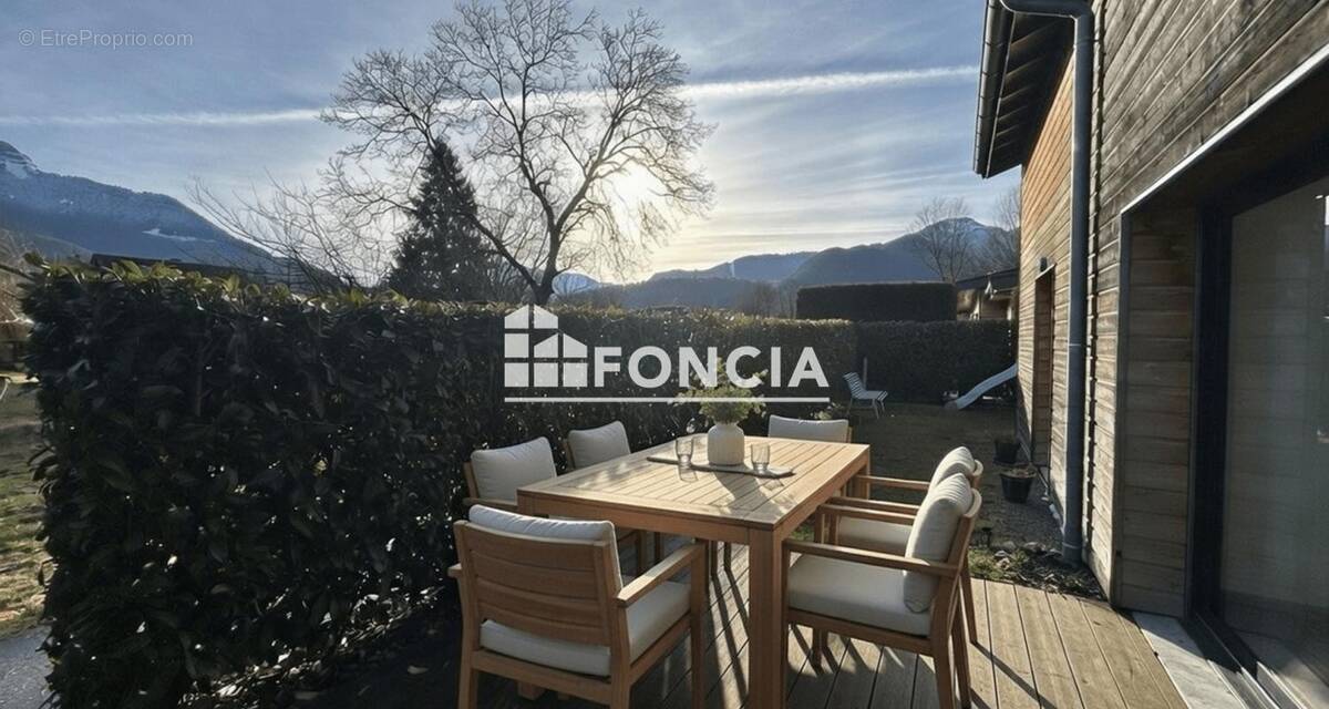 Appartement à DOUSSARD