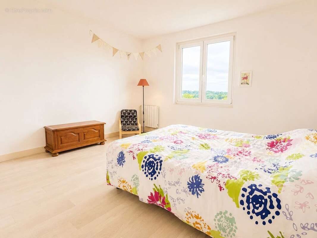 Maison T8 230 m2 - vue exceptionnelle - photo 17