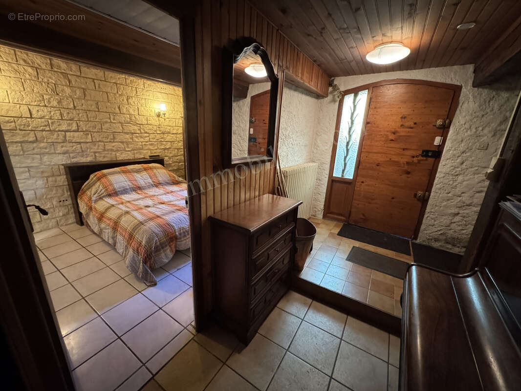 Maison à VILLARDEBELLE