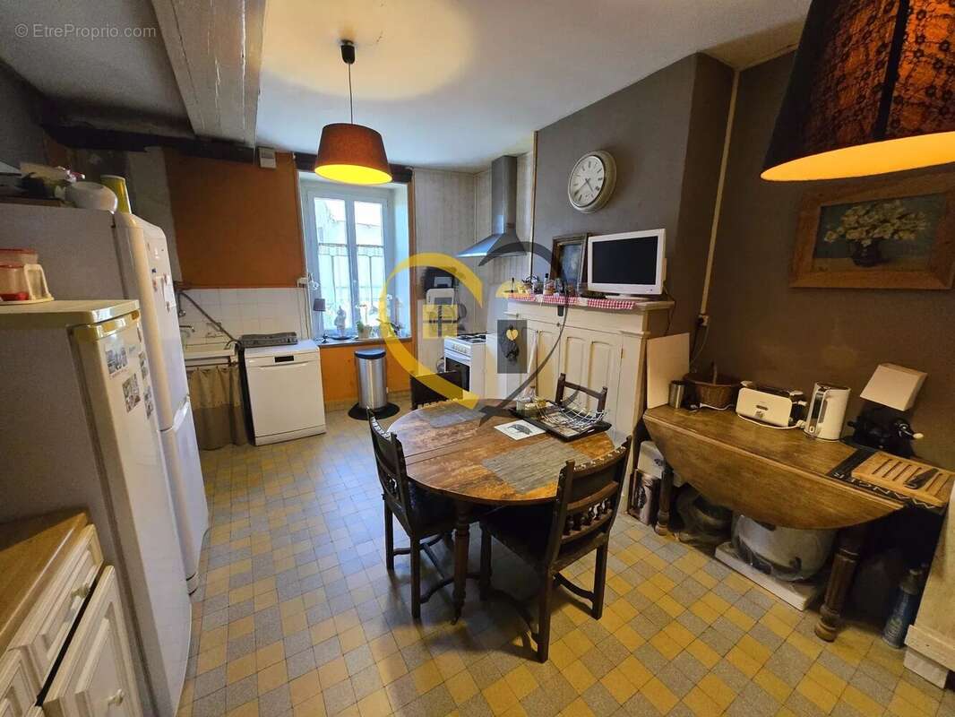 À vendre – Maison de village à Humbligny (18250) - photo 17