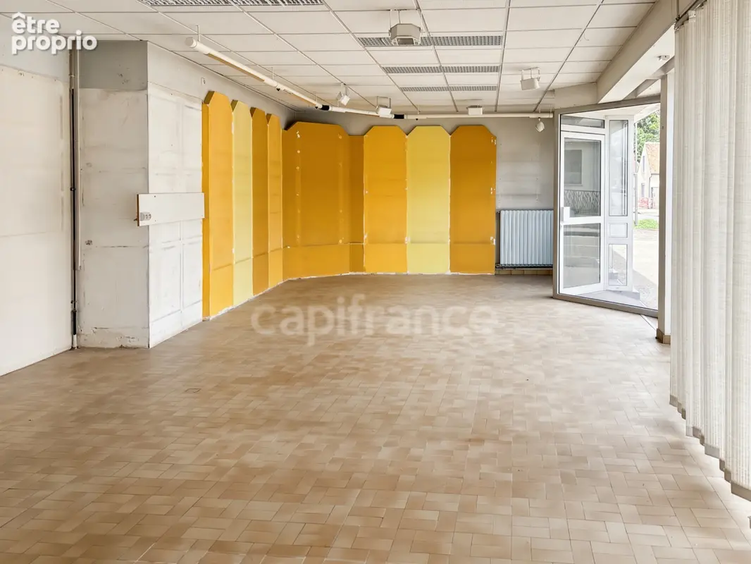 Maison avec local commercial à vendre centre ville SAVIGNE L'EVEQUE (72) - photo 4