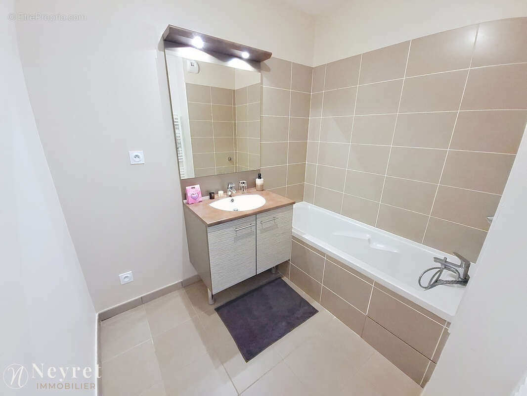 Appartement à MONTAGNY