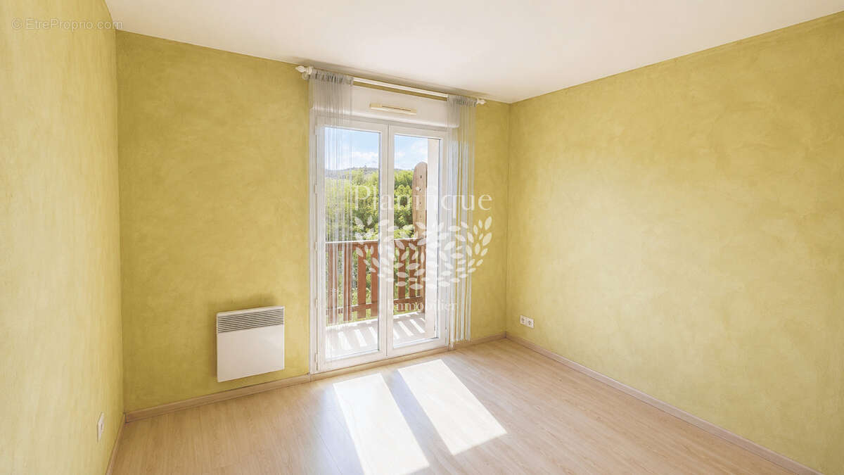 Duplex 4 pièces avec terrasse, balcon et double garage à Saint-Julien-en-Genevois - photo 10