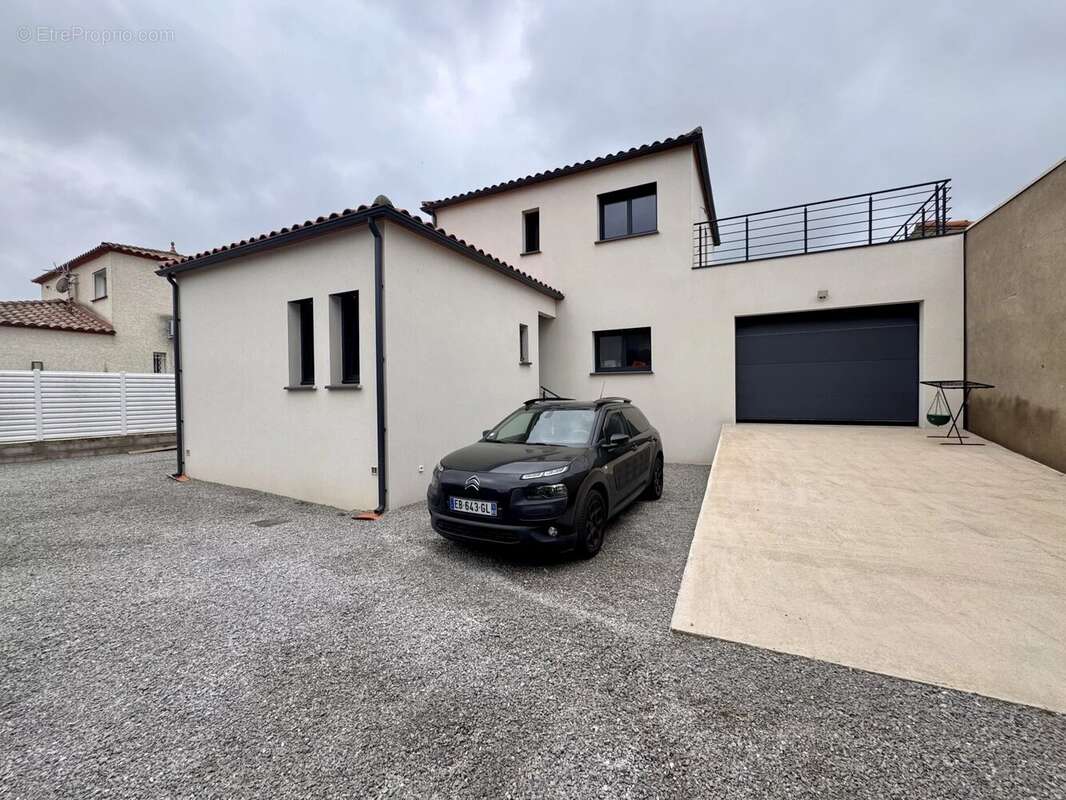 Maison à VILLELONGUE-DE-LA-SALANQUE