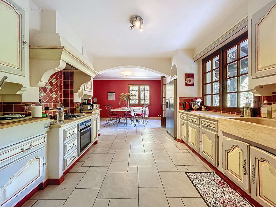 Maison à TERRASSON-LAVILLEDIEU