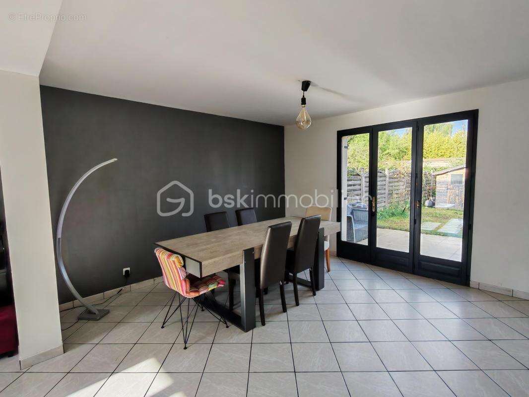 Maison de 118m² + dépendance de 39m² - photo 6