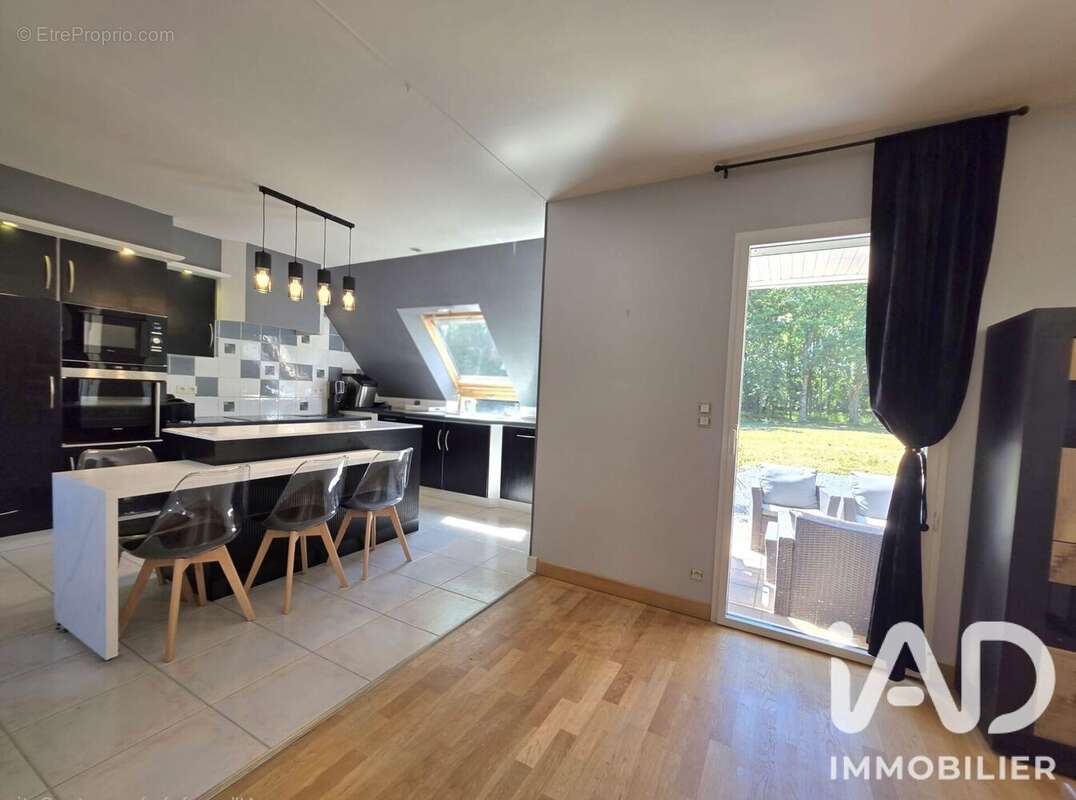 Maison 230 m² à Pedernec  - photo 7