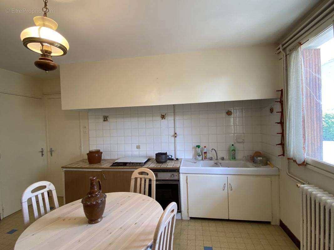 Maison 8 pièces 215 m² Balma  Grand terrain au calme - photo 12