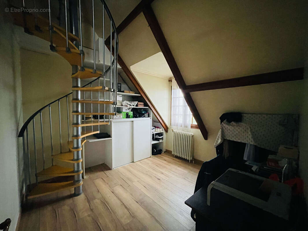 Maison à SARTROUVILLE
