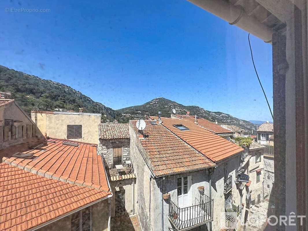 Appartement à LA TURBIE
