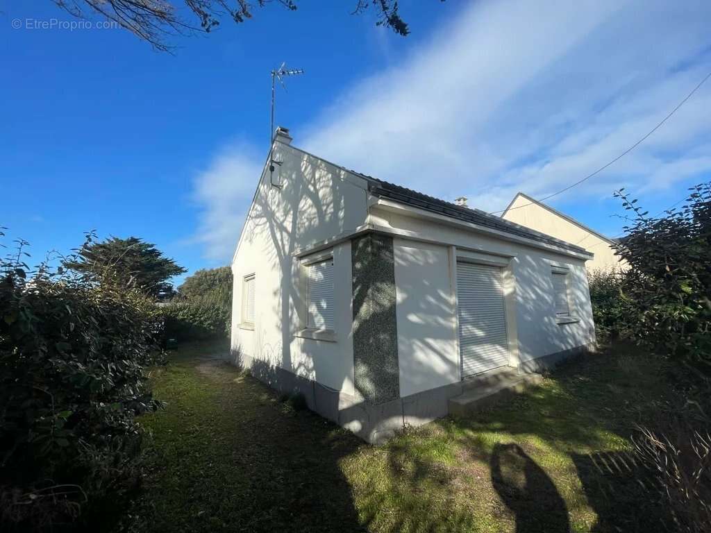 Maison à LE POULIGUEN