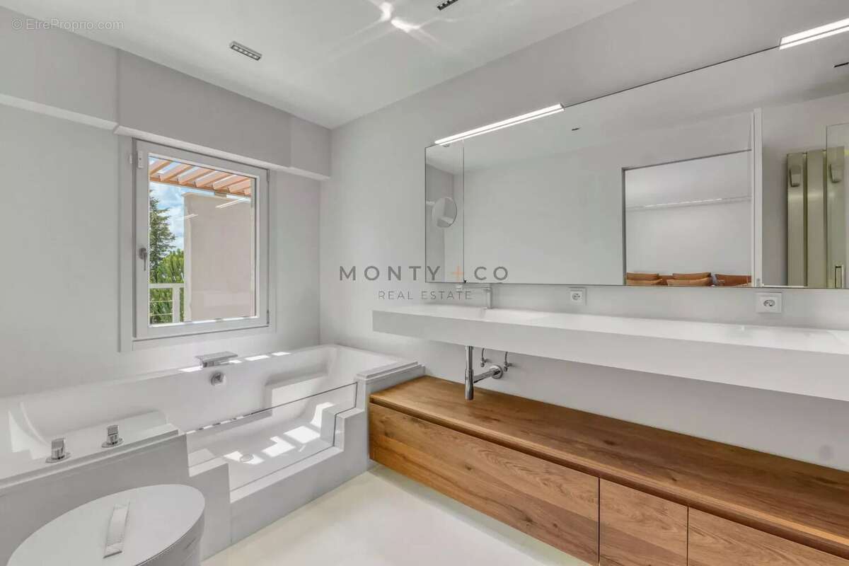 Villa contemporaine vue mer à vendre à Saint Jean Cap Ferrat - photo 10
