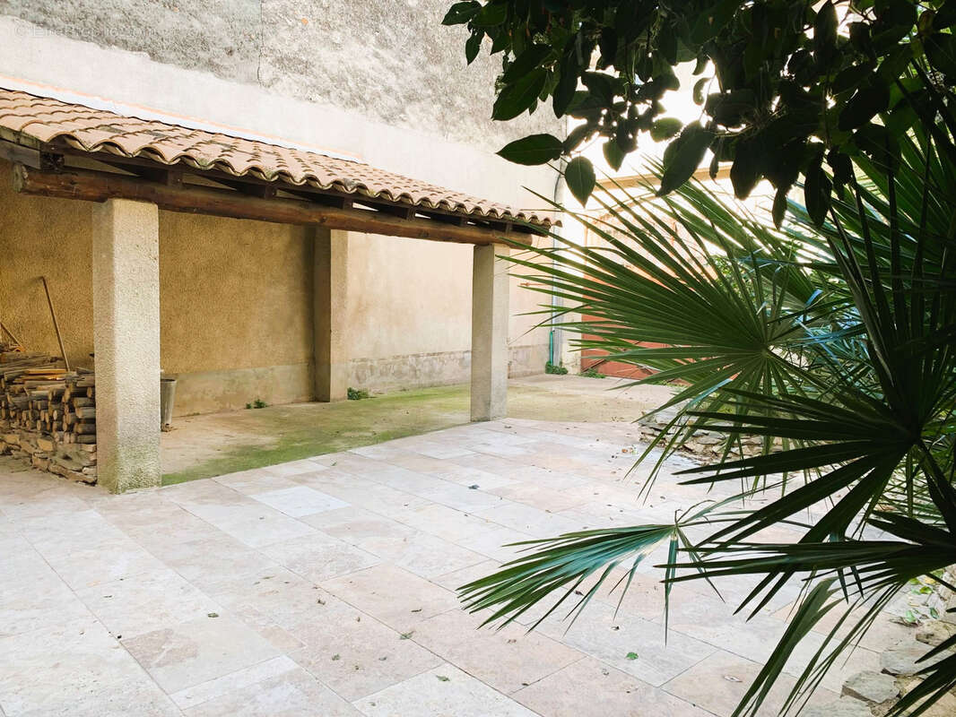 Maison à SAINT-GILLES