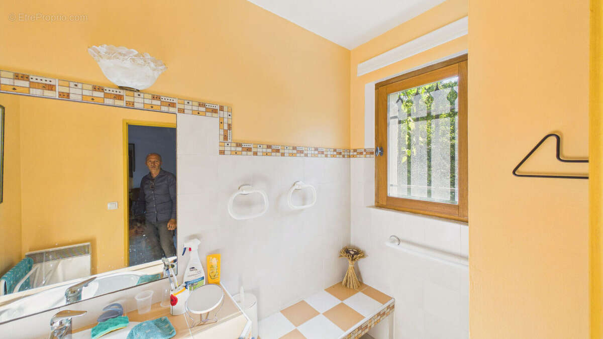 Maison à ARAMON