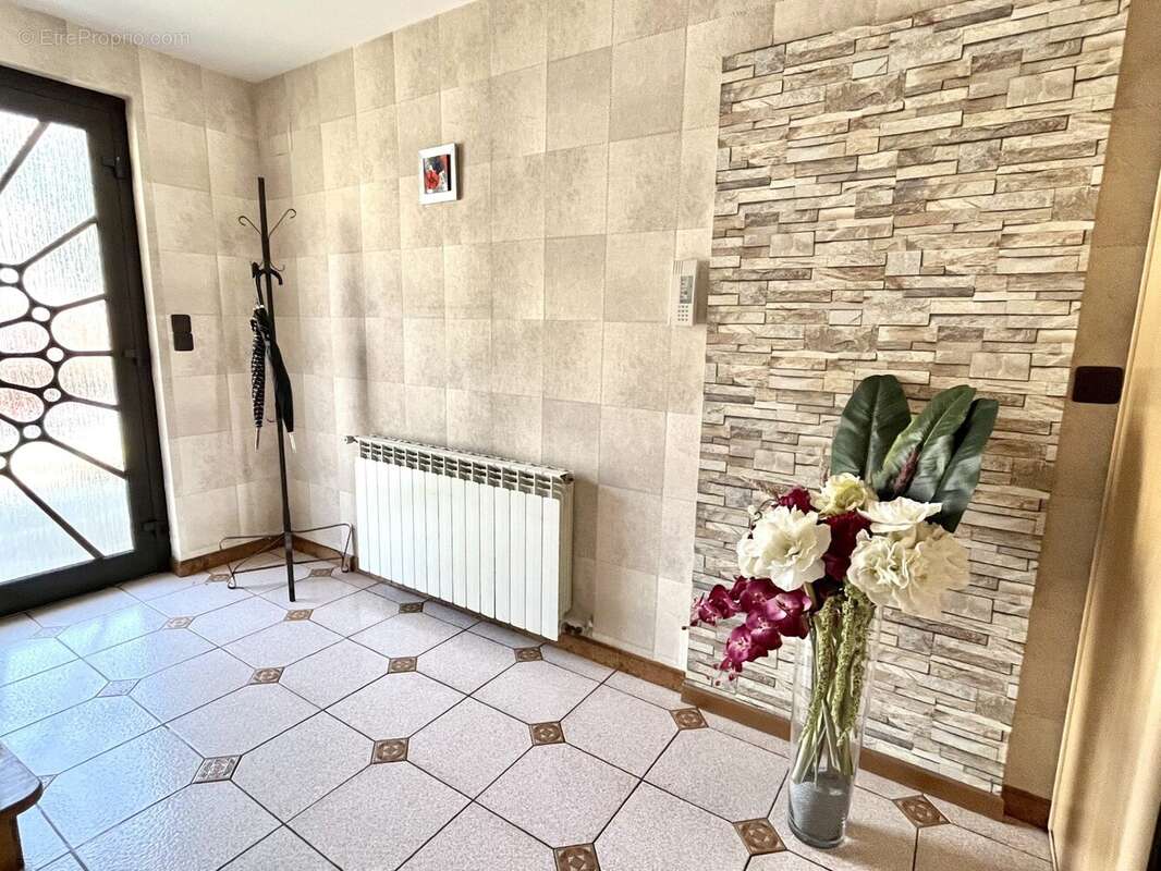 Maison 215 m² à Hagondange  - photo 3