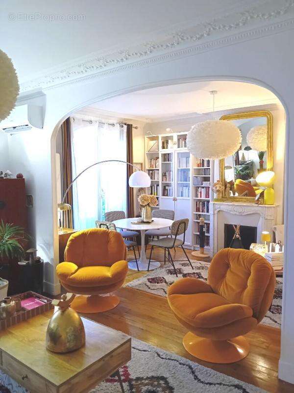 Appartement Haussmannien 75 m² traversant,  Balcons, ascenseur, chambre de service au 8 étage - photo 8