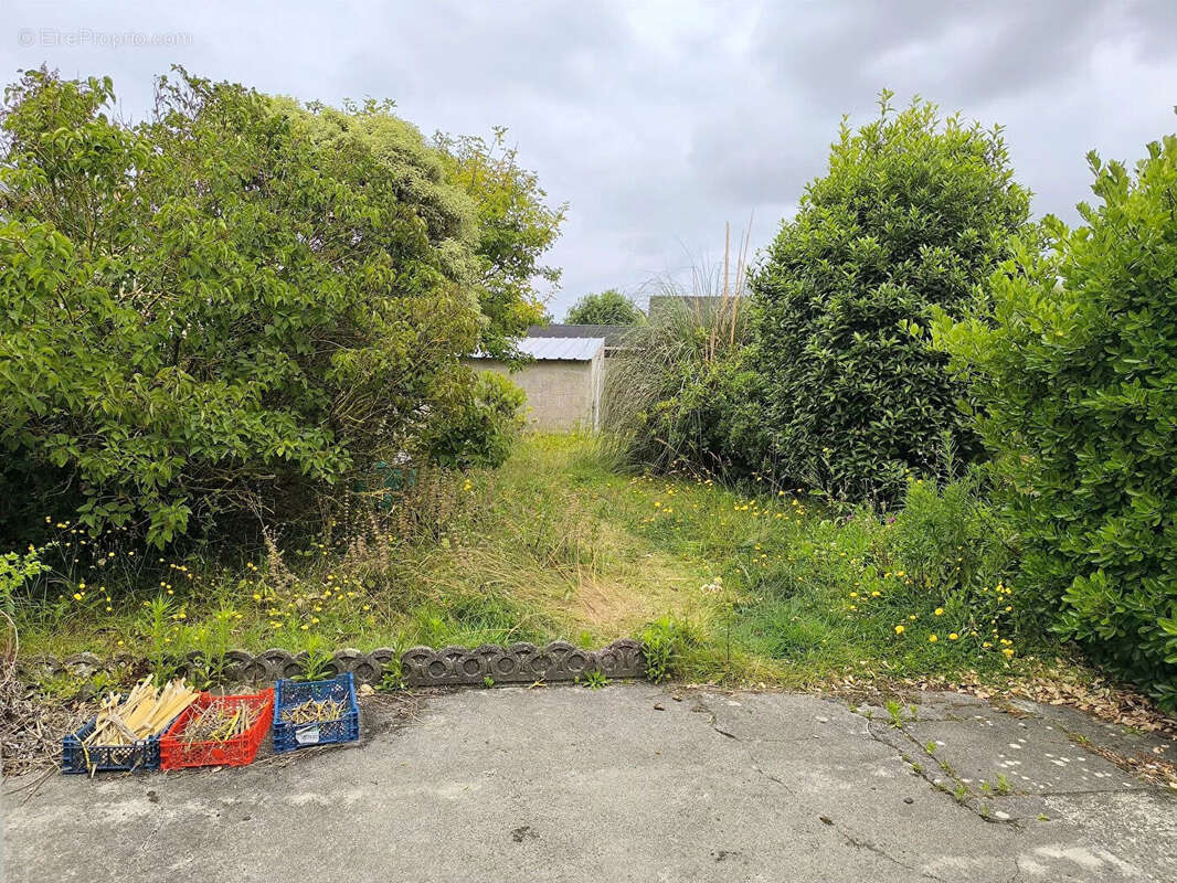 Maison à PLOUGASNOU