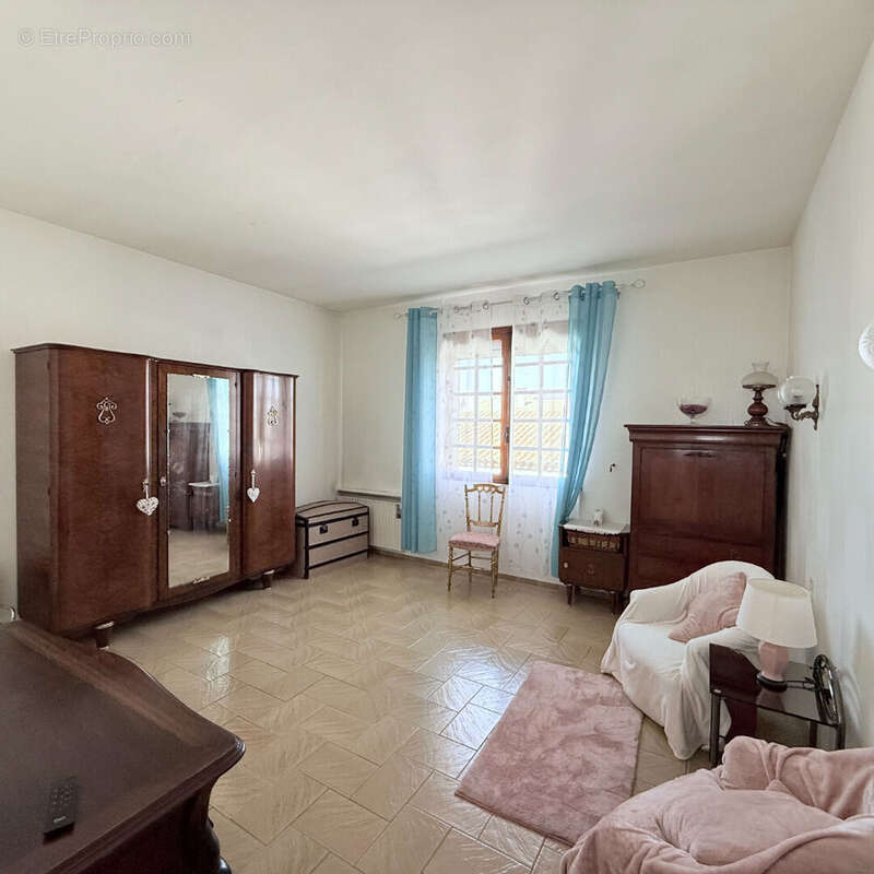 Maison Beziers 6 pièce(s) 160.79 m2 - photo 11