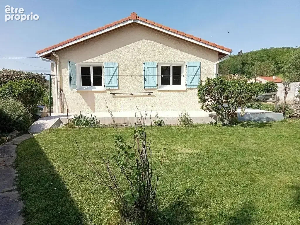 villecomtal maison 5 pièces avec garage - photo 2