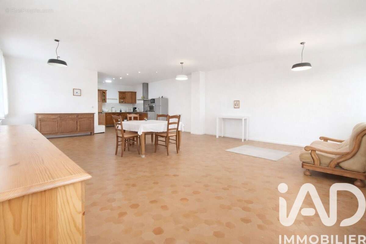 Photo 2 - Maison à CHASSORS