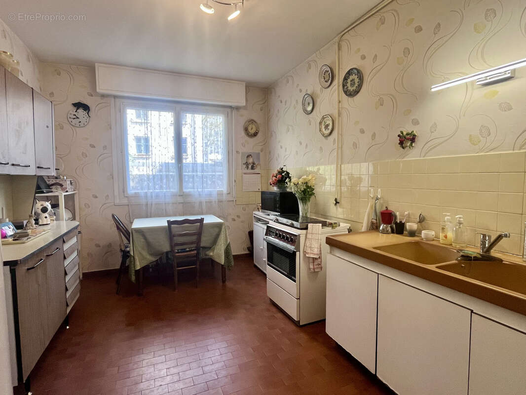 Appartement à LYON-6E
