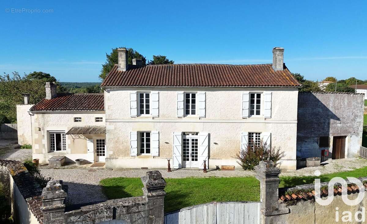 Photo 5 - Maison à CHERVES-RICHEMONT