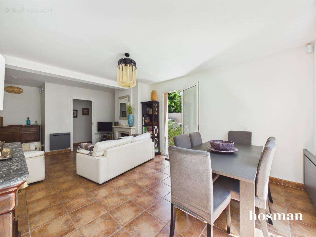 Maison à NANTERRE