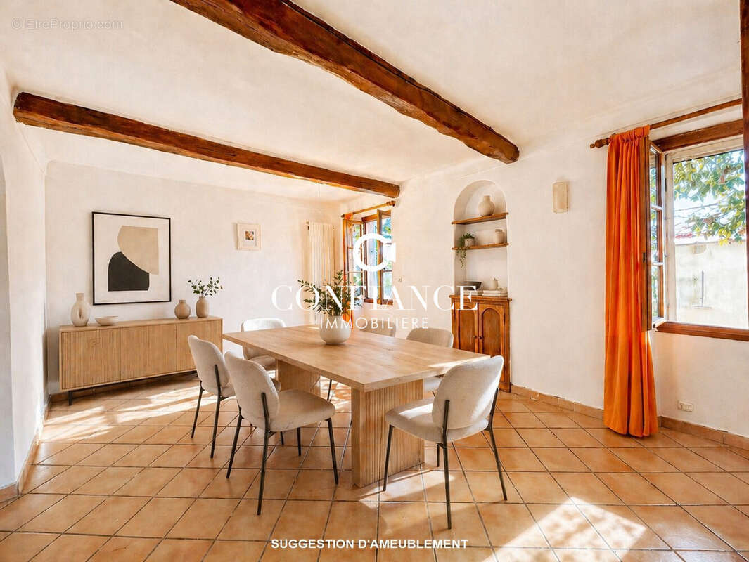 Maison à PIERREFEU