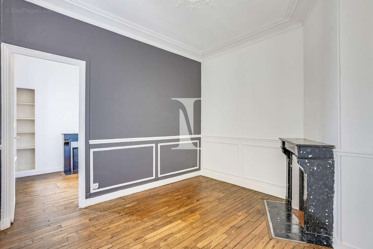 Appartement à PARIS-20E