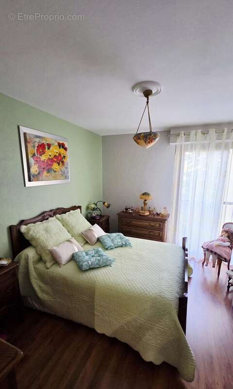 CHAMBRE1  - Appartement à NANCY