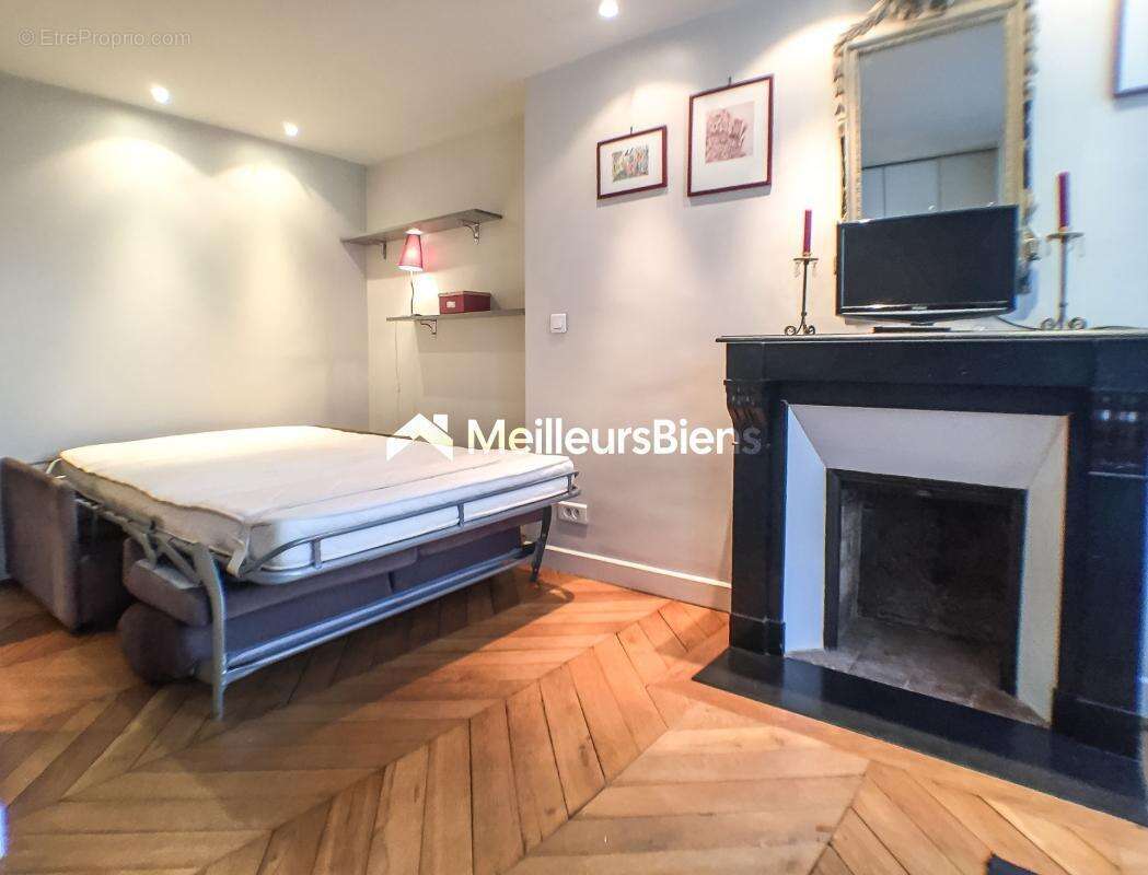 Appartement à PARIS-6E