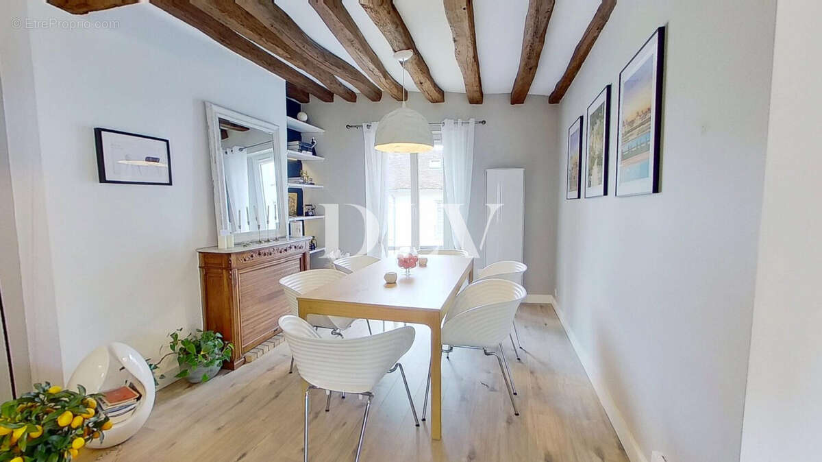 Appartement à FONTAINEBLEAU